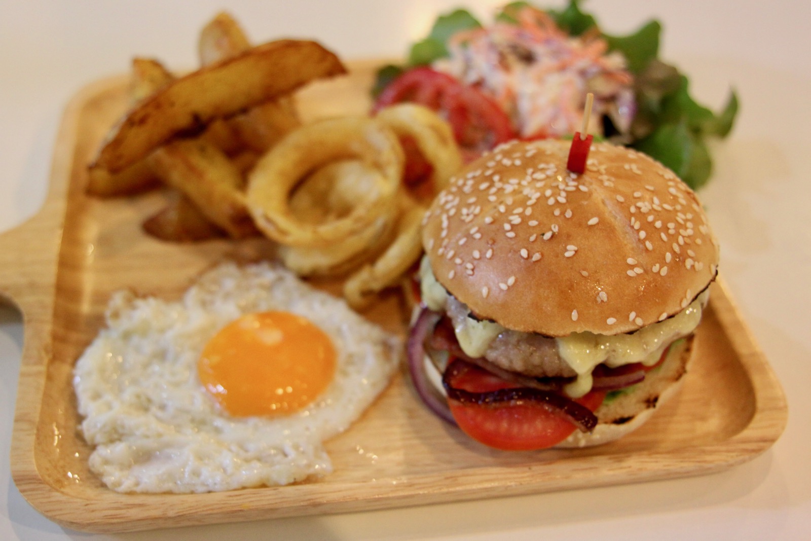 200Salt'n Pepper Burger